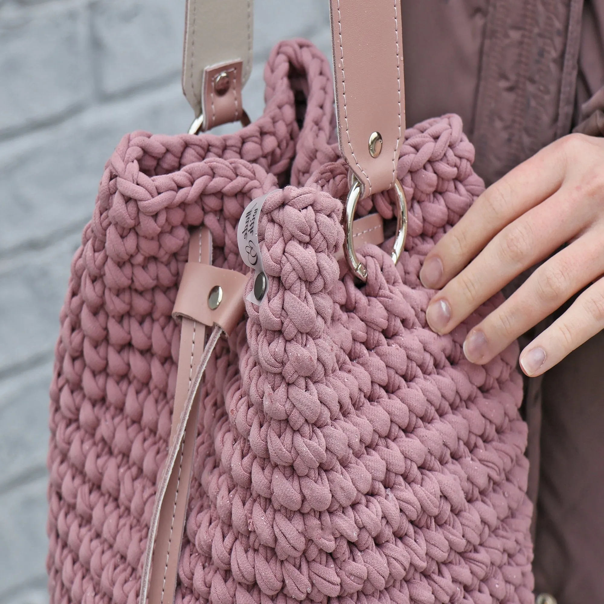 Crochet Bucket bag pattern, US standard terms, Skill level beginner