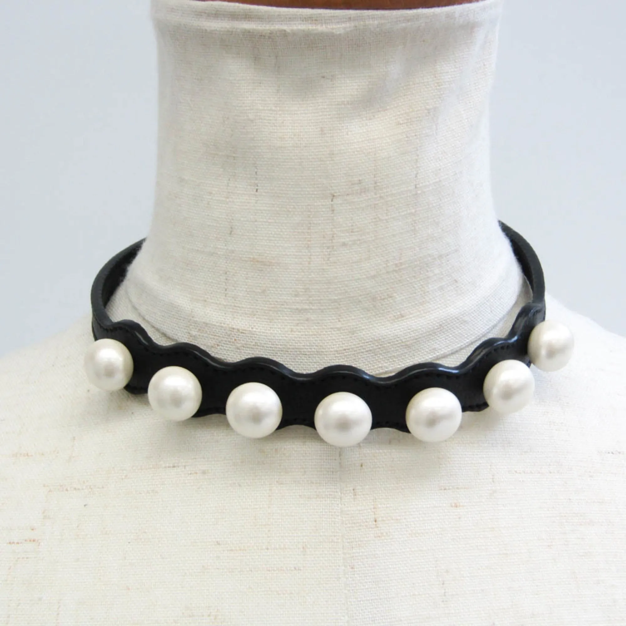 FENDI Faux Pearl Choker Leather,Metal Bangle Black,Gold