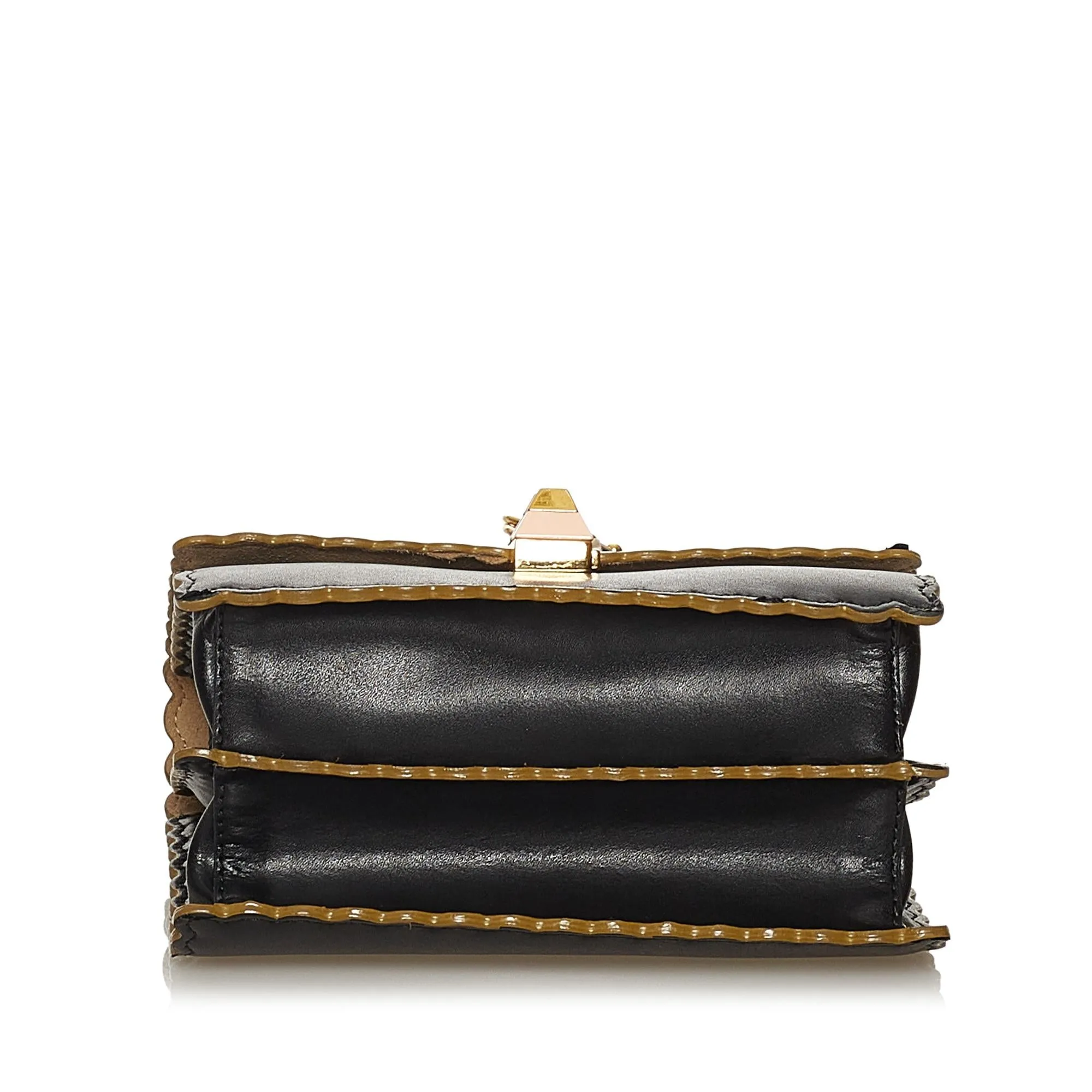 Fendi Kan I Leather Crossbody Bag (SHG-P9BViM)