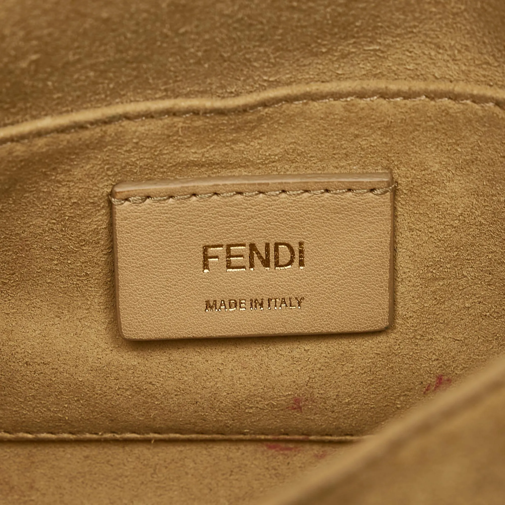 Fendi Kan I Leather Crossbody Bag (SHG-P9BViM)