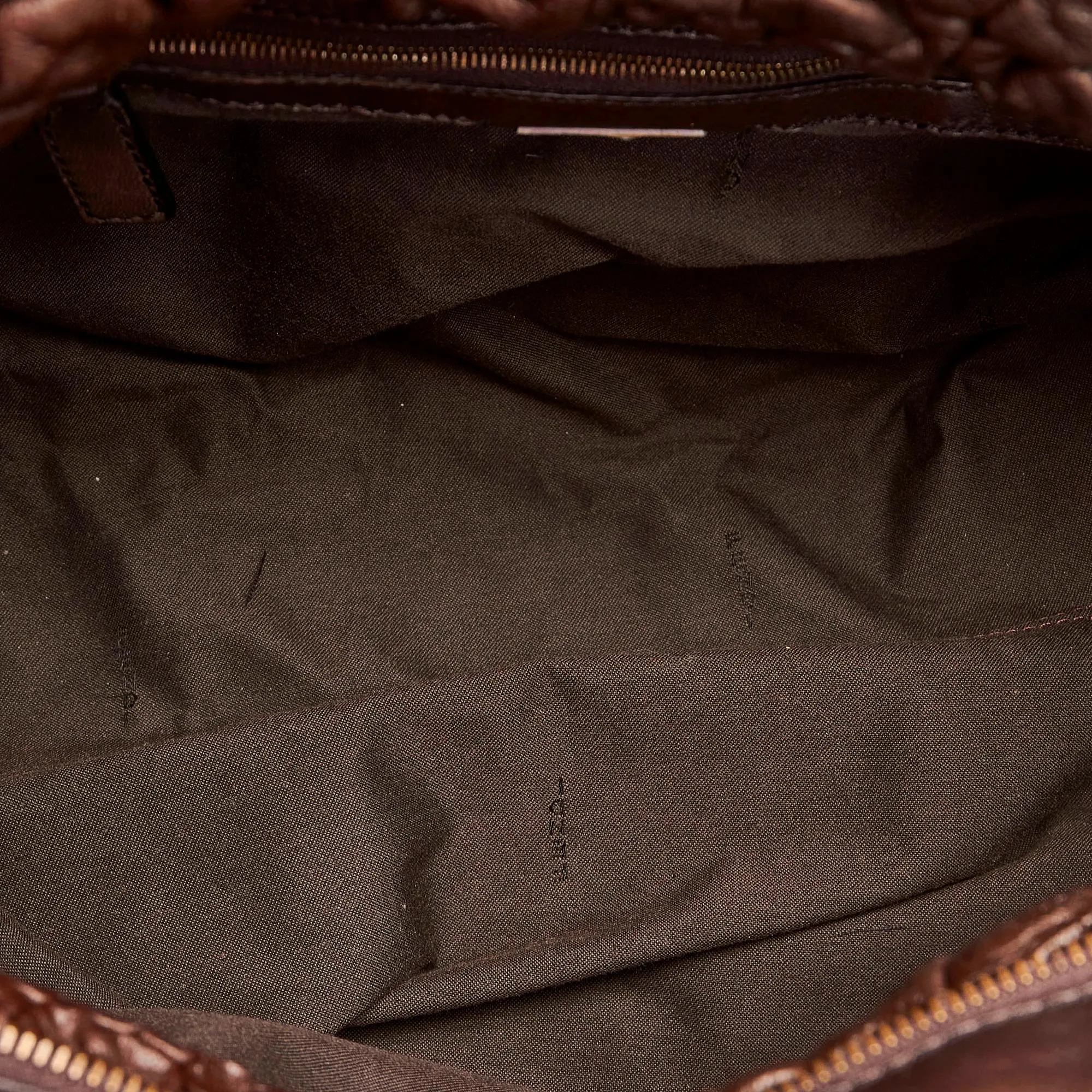 Fendi Puckered Bubble Leather Chef Shoulder Bag (SHG-29866)