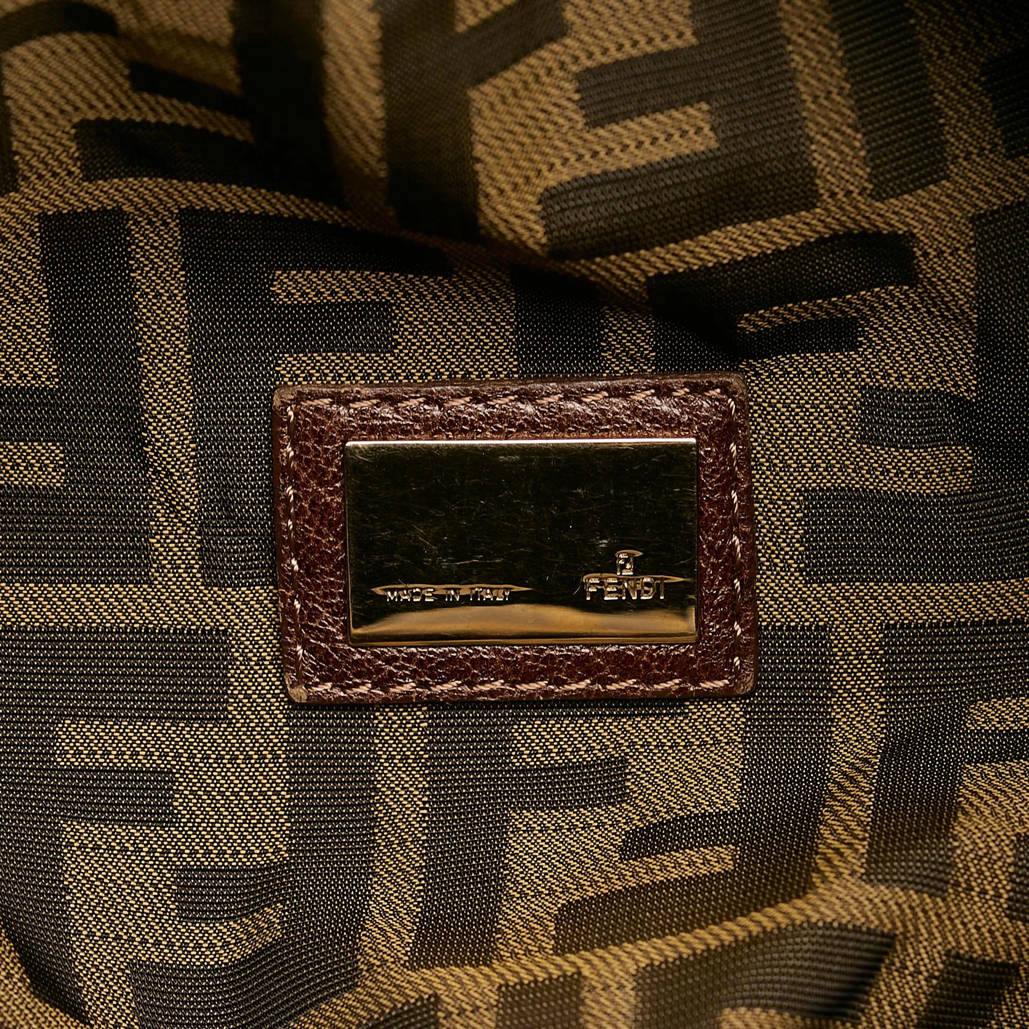 Fendi Spy (SHG-Ny2LJh)