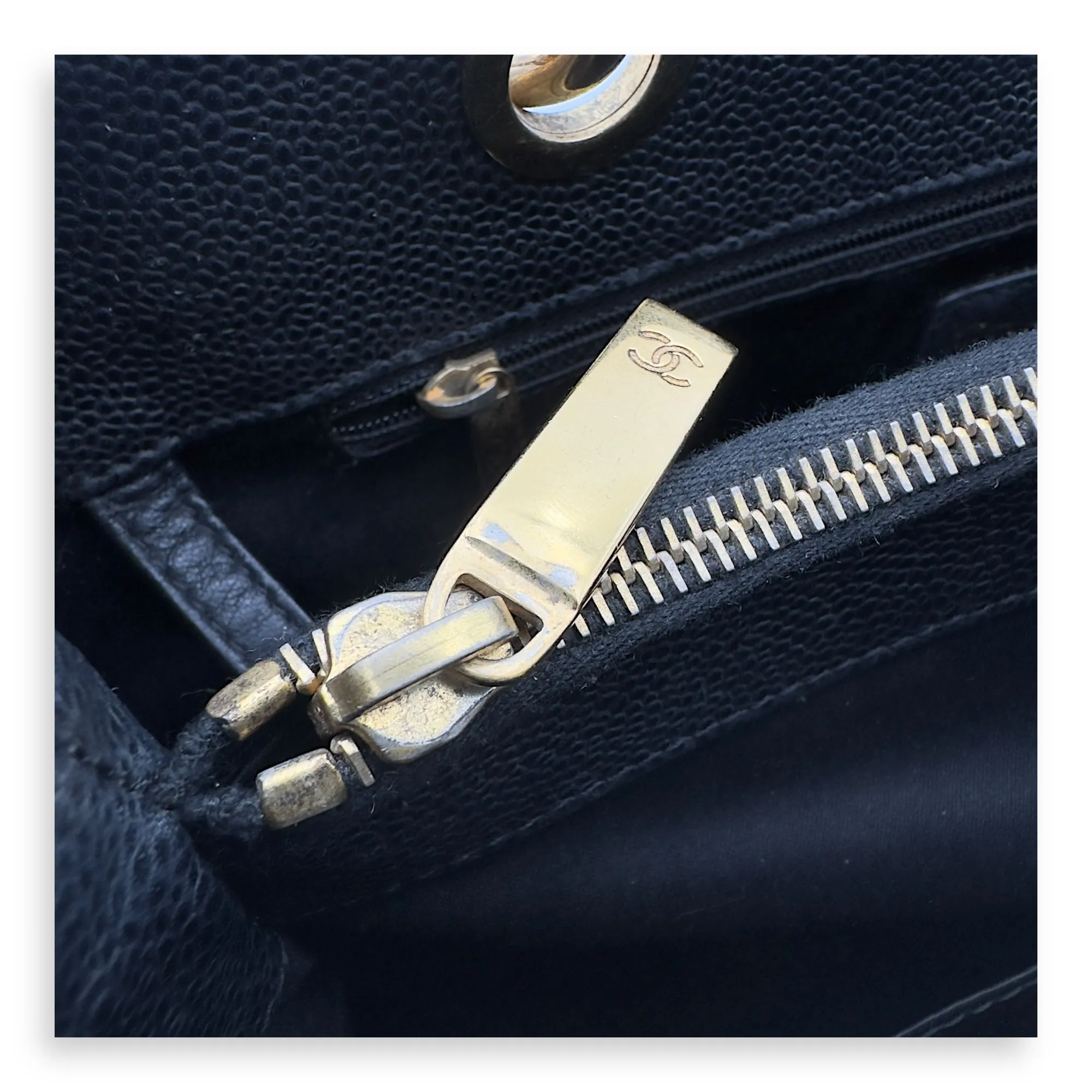 GST Tote Bag Black in Caviar Leather, Gold hardware