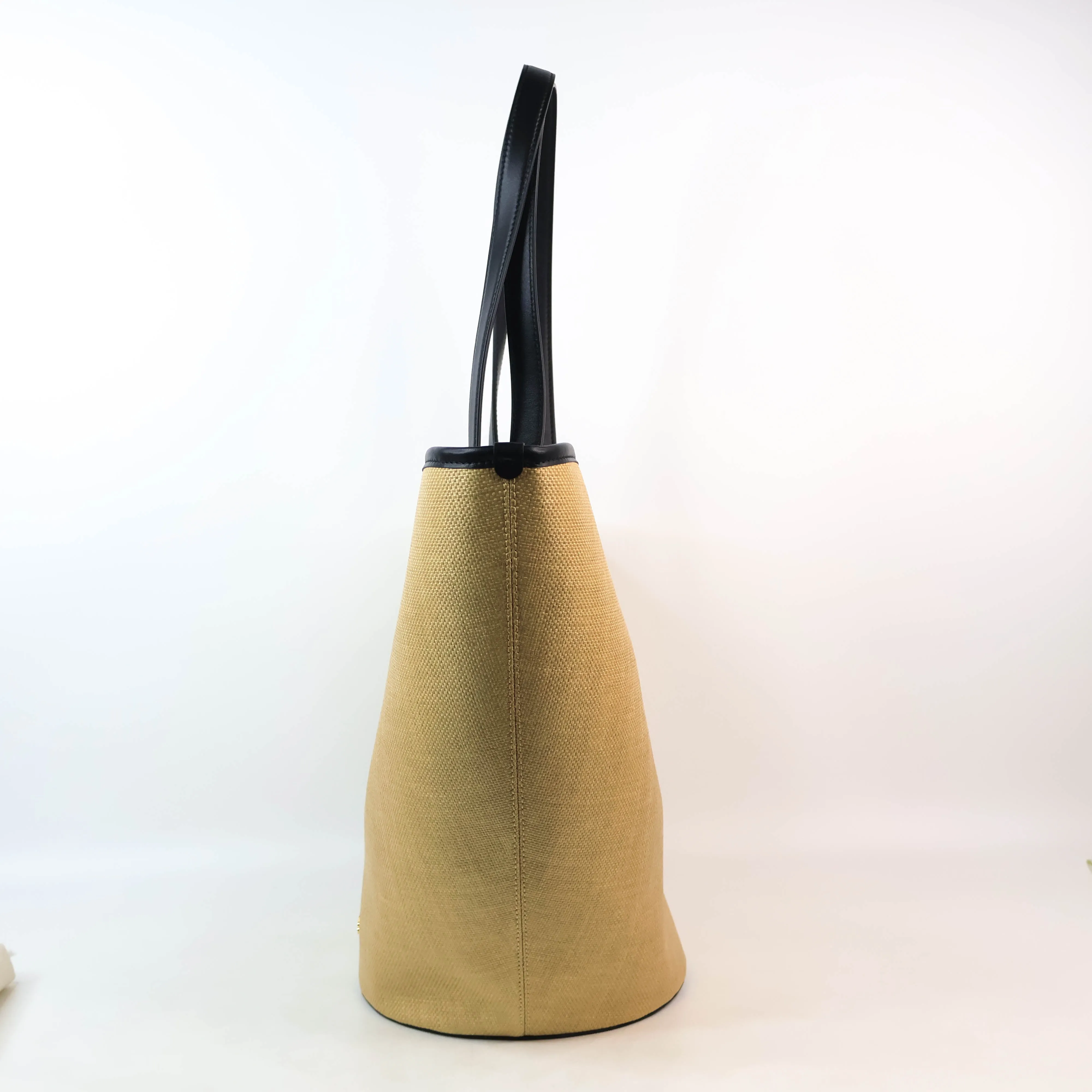 Jacquemus Le Bambola Bucket Beige Black