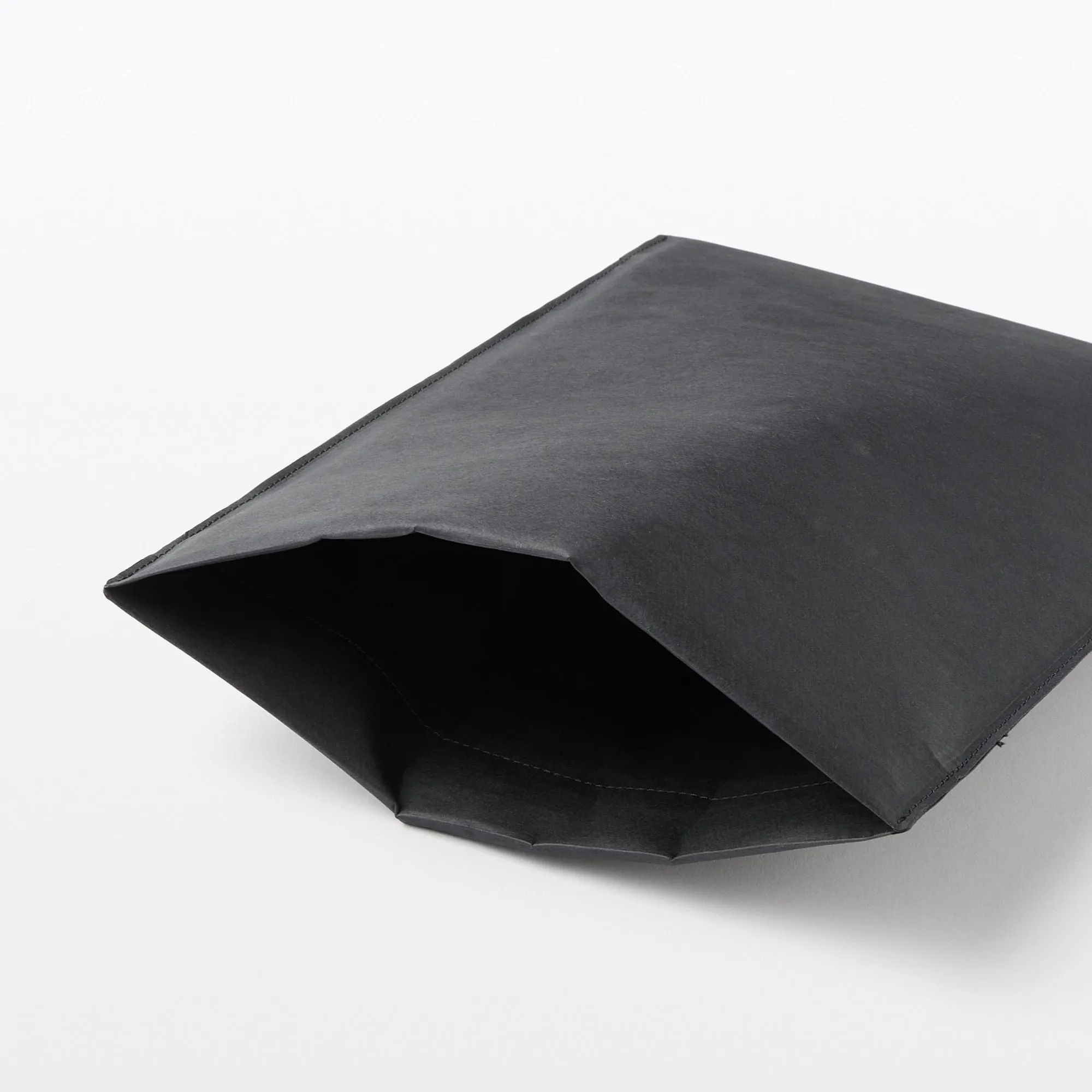 Jeans' Back Patch Tablet Case - Dark Grey