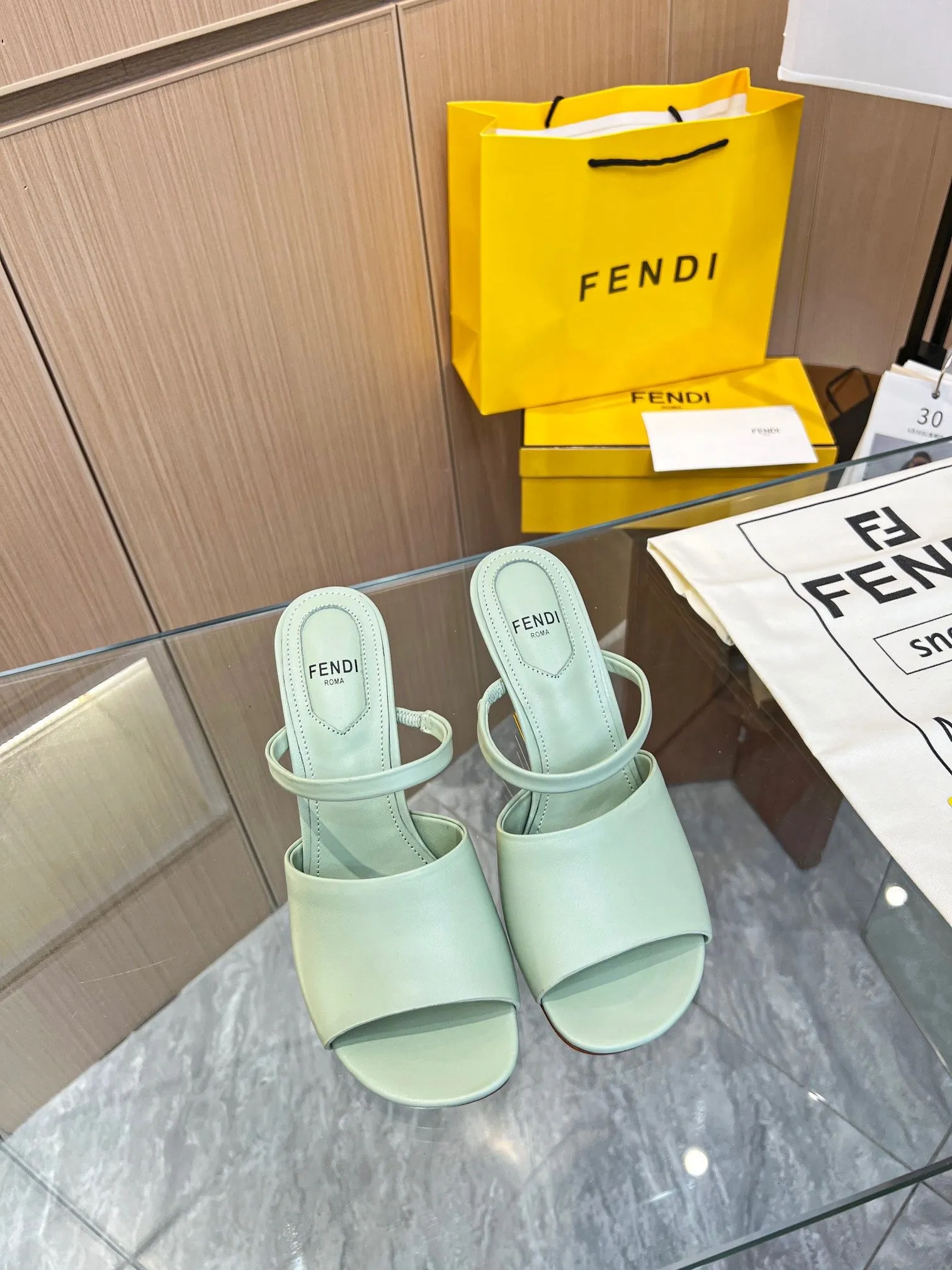 SE1044 Fendi First / Size5-11