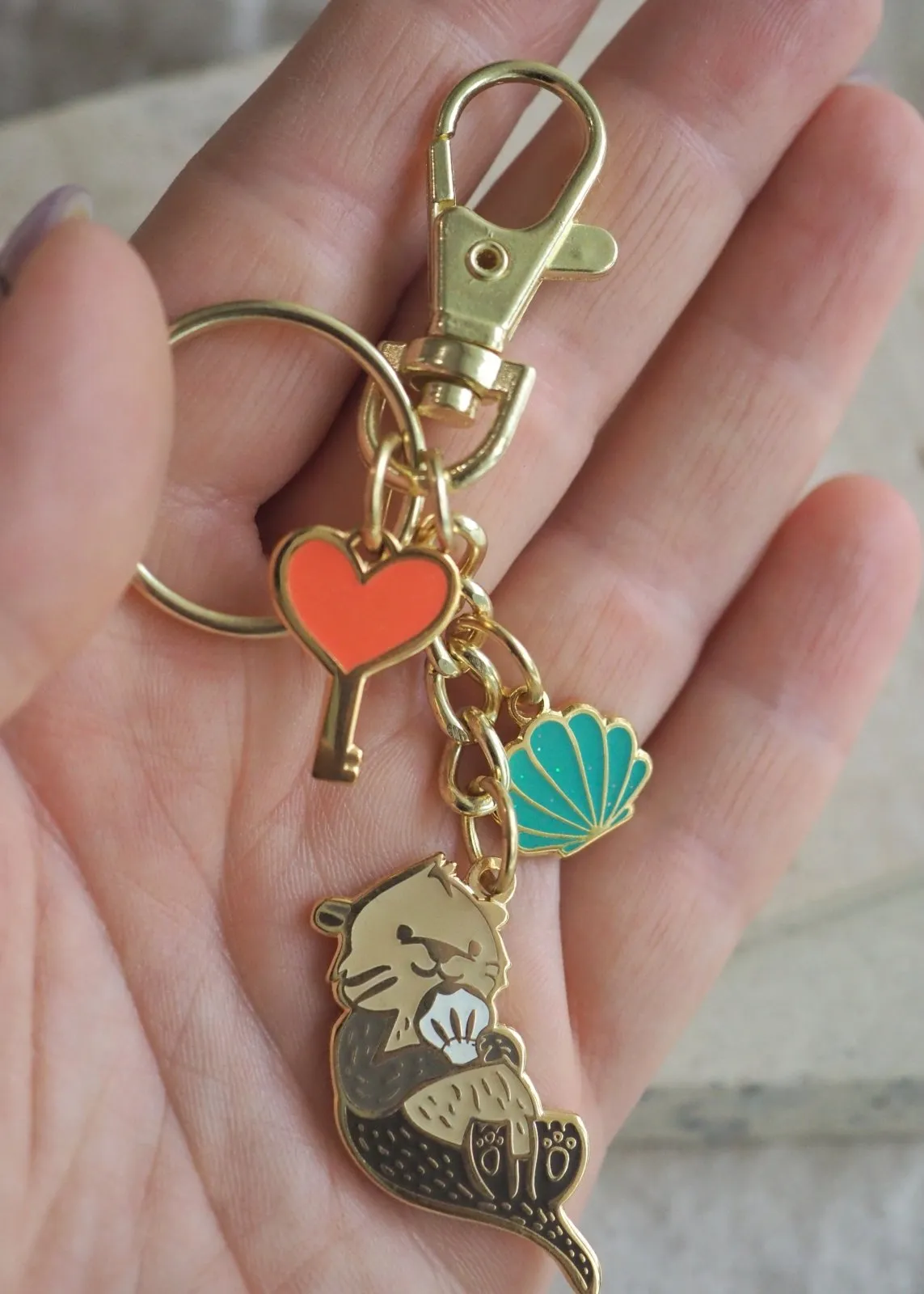 Sea Otter Enamel Keychain - White Shell - Glow-in-the-Dark